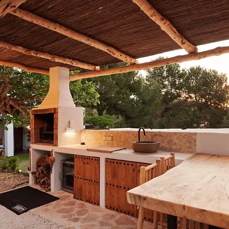 Lilita House *